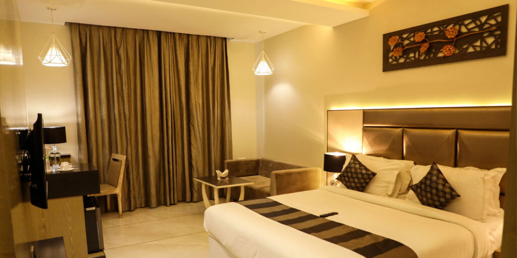 https://hotelimperialgrand.com/wp-content/uploads/2024/07/executive-room-wrapper-1024x512.jpg
